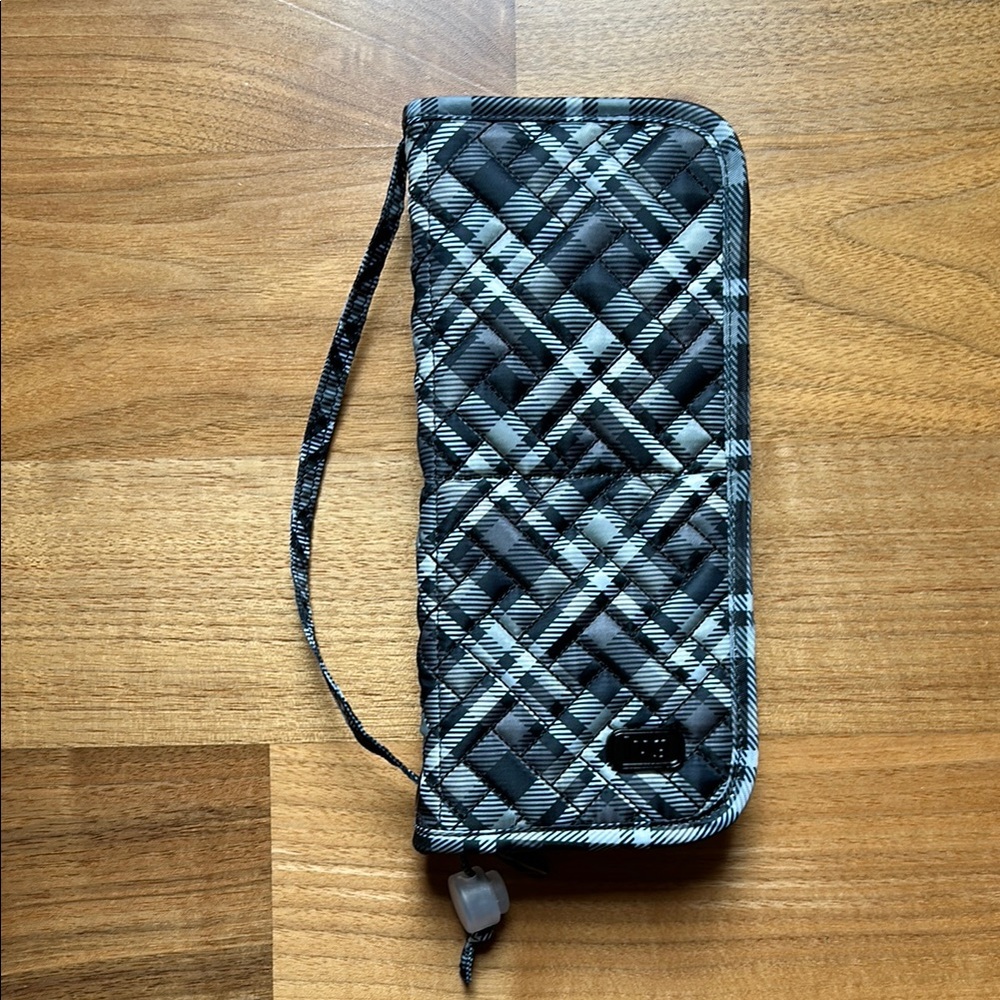 NWOT Lug Sleeper in Grey Plaid